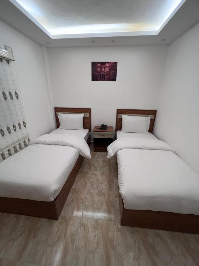וואדי מוסא Petra Family Hotel מראה חיצוני תמונה
