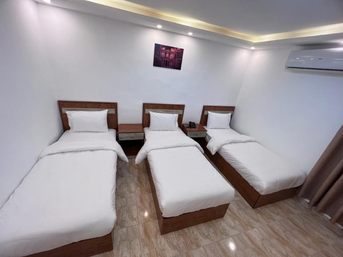 וואדי מוסא Petra Family Hotel מראה חיצוני תמונה