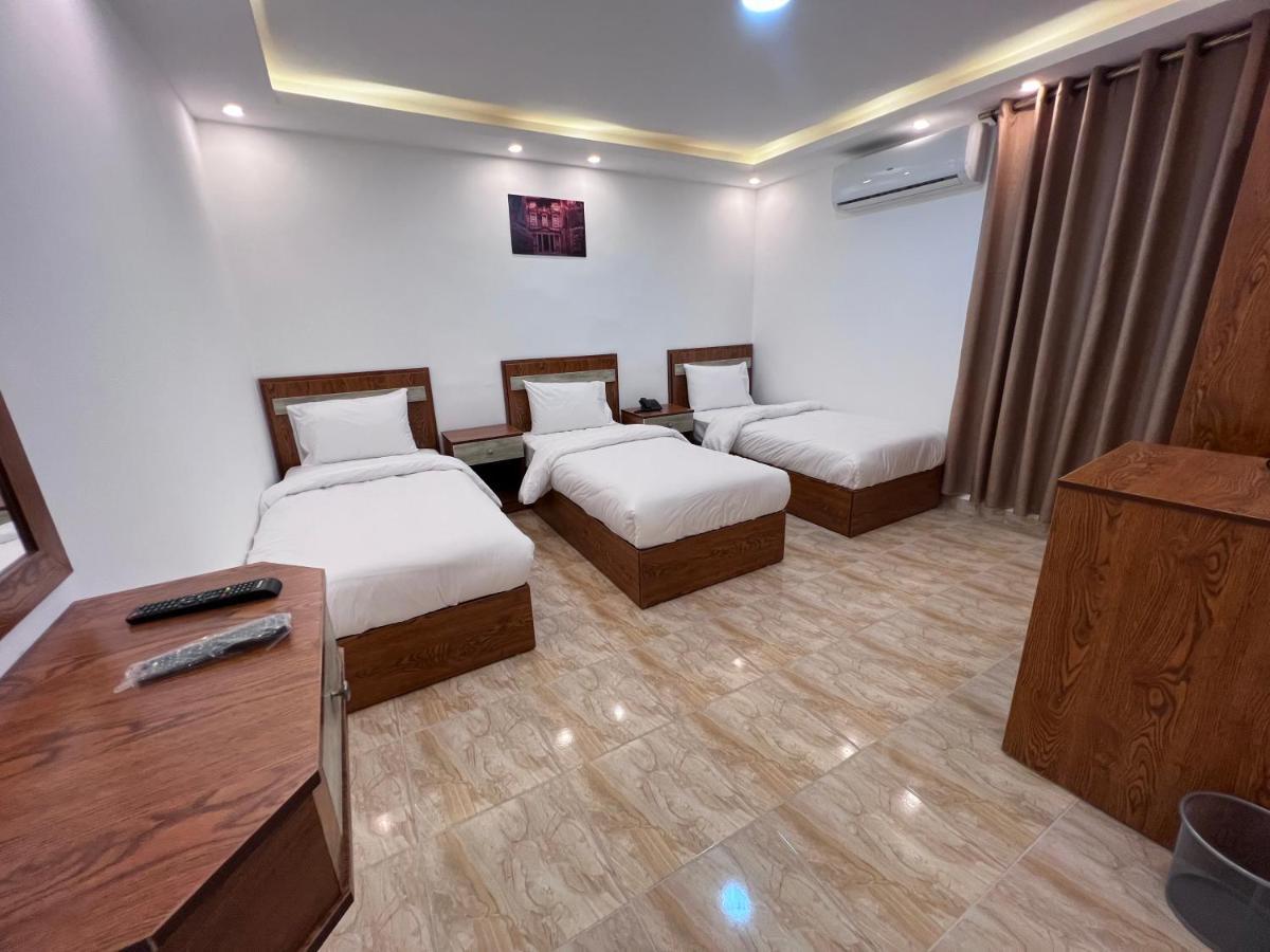 וואדי מוסא Petra Family Hotel מראה חיצוני תמונה