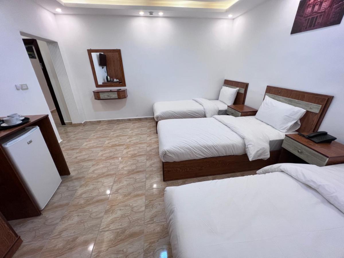 וואדי מוסא Petra Family Hotel מראה חיצוני תמונה